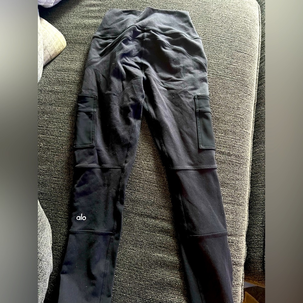 Alo high waisted cargo leggings